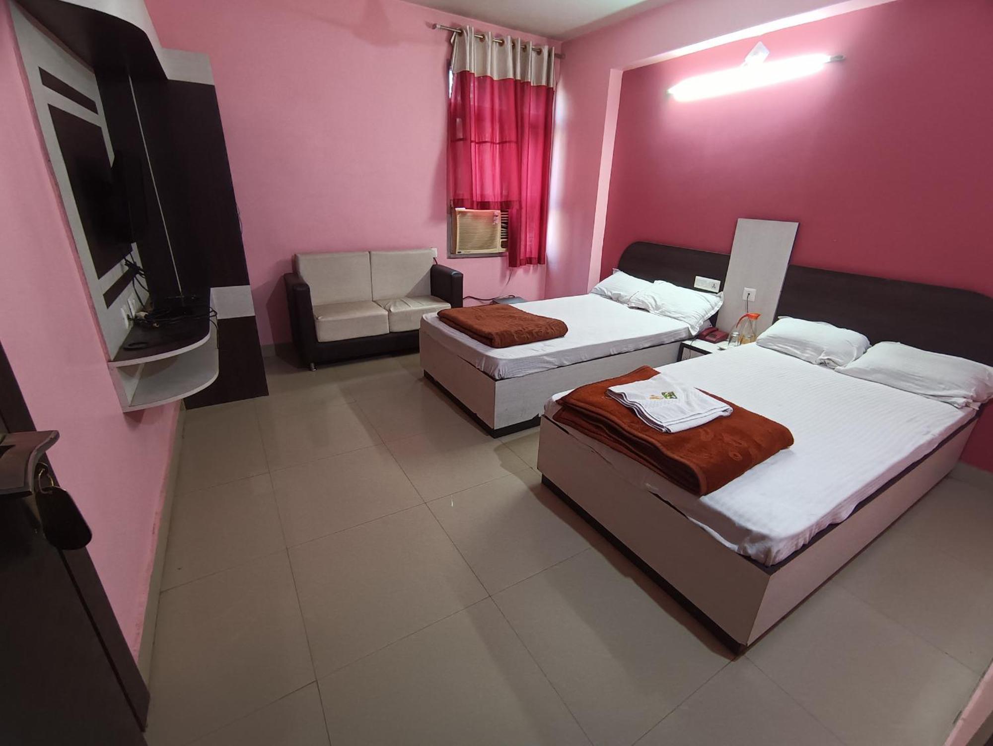 Hotel Viraat Inn Gaya Exterior foto